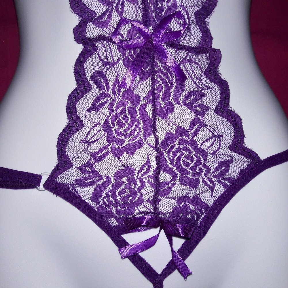 Purple Rose Sheer Lace w/Bows GString Bodysuit O/S - Picture 4 of 4